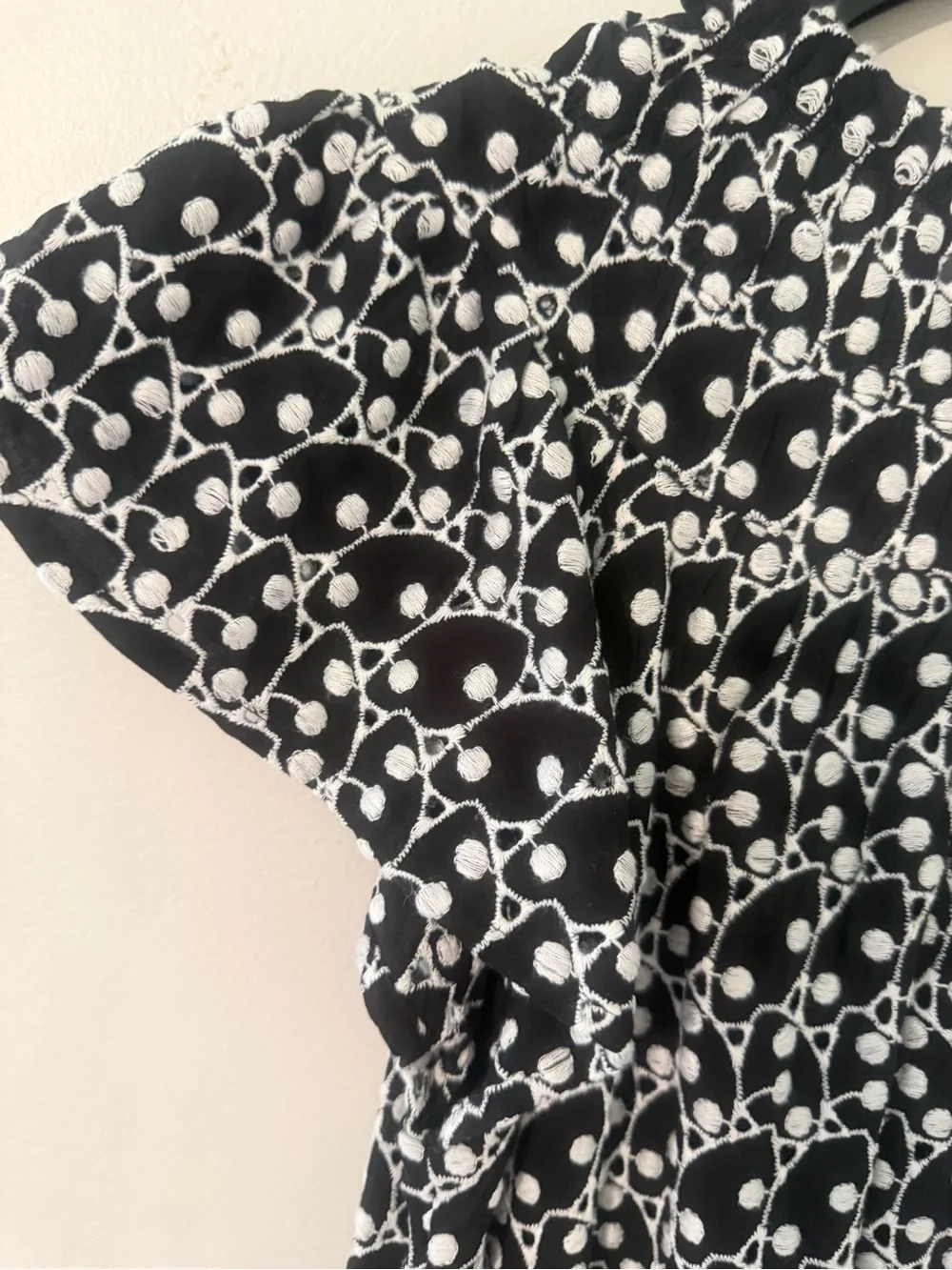 LOFT Black White Embroidery Eyelet Smocked Midi Dress flutter sleeve petite XS